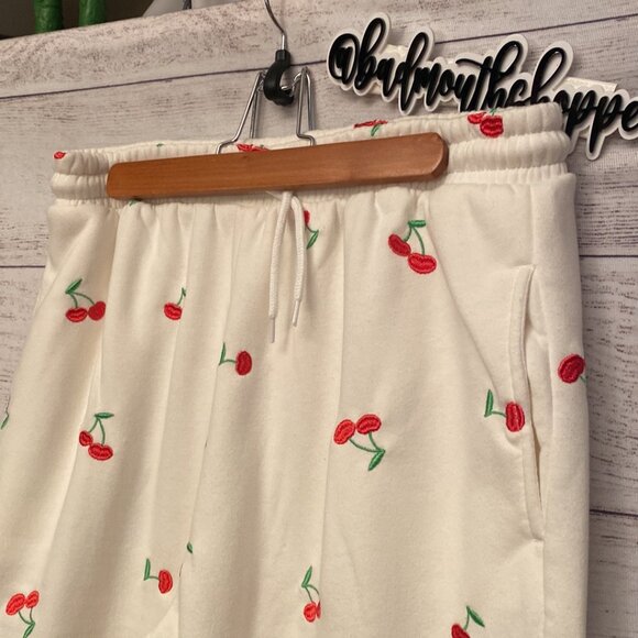 Vinyl Icons from TJ Maxx Embroidered Cherry Cherries Sweatshirt Sweatpants Set - Picture 3 of 13